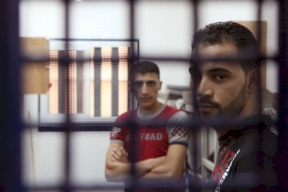 قانون إسرائيلي جديد يتربص لرواتب الأسرى!
