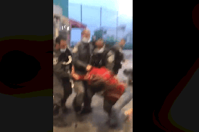 فيديو وحشي.. جنود الاحتلال يضربون ويسحلون فتاة وشقيقها في العيسوية بالقدس المحتلة