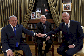 الحكومة الإسرائيلية الجديدة تؤدي اليوم اليمين الدستوري