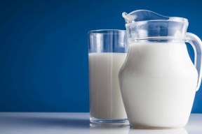 شرب كميات كبيرة من الحليب قد يزيد من خطر إصابتك بسرطانين!