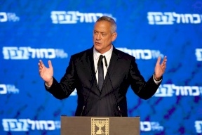 غانتس: سأُعيد الجنود الأسرى إلى بيوتهم