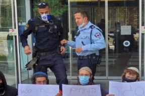 "جماعات الهيكل"تغلق مدخل السفارة الأردنية في تل أبيب