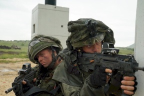 إسرائيل تدرب جيشها على الحرب على جبهتي سوريا ولبنان