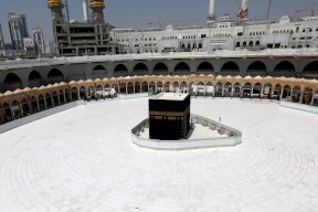 السعودية: صلاة عيد الفطر في الحرمين دون مصلين 