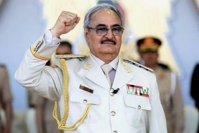 حفتر: أي تركي يدخل ليبيا سنقتله