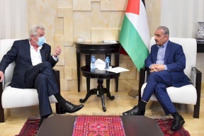 اشتية يحسم الجدل حول مساعدات النرويج: مستمرون بإلتزاماتهم معنا 