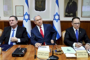 نتنياهو يقر بعدم إجراء التحقيقات اللازمة في قتل الشاب الحلاق