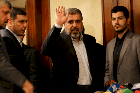 من هو الدكتور رمضان عبد الله شلح؟