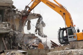 إخطارات بالجملة لهدم مساكن ومنشآت بالخليل وسلفيت