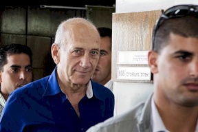 أولمرت: هذه غلطة الأسد التي تسببت بالحرب الأهلية