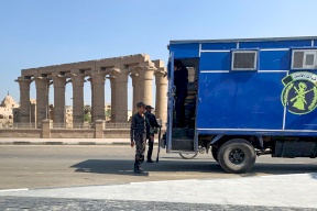 اعترافات المتهمة بقتل طفلتيها بمصر: خنقتهم وافتكروا إن بلعب معاهم وقالولي هنموت يا ماما