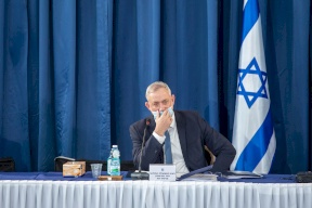 غانتس: سنواصل العمل على صفقة القرن 