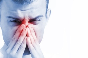 كيف تفرق بين التهاب الأنف التحسسي وكورونا؟
