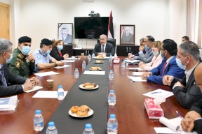 اشتية: تلبية كافة الاحتياجات العاجلة لوزارة الصحة