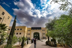 مرة أخرى: خريجو الكليات الطبية في جامعة القدس يحققون نسبة نجاح كاملة في امتحان المزاولة الإسرائيلي
