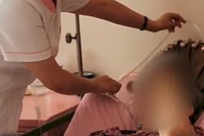 مسنة وابنتها تشربان بول بعضهما لمدة أربعة أيام.. وحدثت المُعجزة