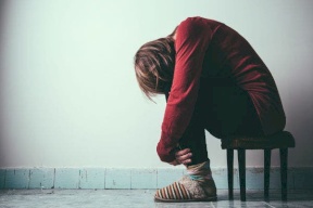 انتبه.. شعرة واحدة تفصلك عن الاكتئاب