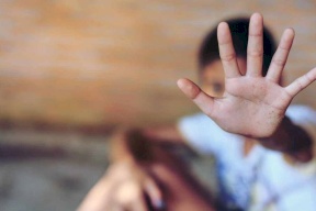 مصري يضرب نجله "من ذوي الاحتياجات الخاصة "حتى الموت بسبب "صراخه"