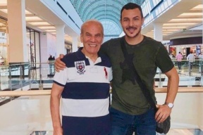  باسل خياط ينعى والده : كنت أتمنى أن تغفو عيناك على وجهي