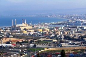 "إسرائيل": خطة لإخلاء المصانع الكيماوية في حيفا