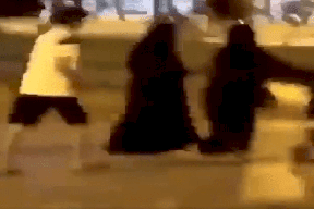 فيديو لتحرش بامرأة يثير الجدل في السعودية
