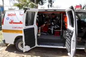 مصرع طفل تحت عجلات سيارة والده جنوب الخليل