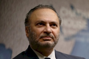 قرقاش: اشترينا الوقت وعلى الفلسطينيين الاستفادة