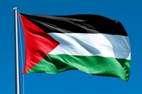 سفير فلسطين لدى الإمارات يصل رام الله
