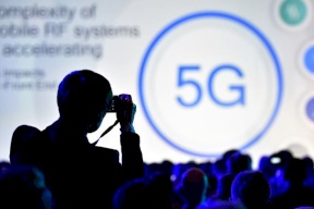 صحف صينية تصف إسرائيل بـ"الكلب الأمريكي" بسبب الـ 5G