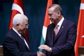 أردوغان يُهاتف الرئيس عباس: نرفض الضم والتطبيع