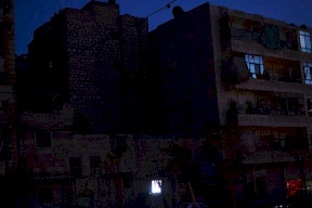 انقطاع شامل للكهرباء في سوريا بعد "انفجار غامض"