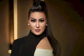 سمية الخشاب تلتقط صورا "غريبة" داخل حمام السباحة.. وتثير الجدل!