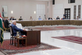 الرئيس يشدد على منع الأعراس والتجمعات