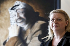 سهى عرفات: سأفتح على مسؤولي السلطة أبواب جهنم ومذكرات أبوعمار بحوزتي