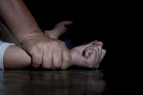 تفاصيل صادمة.. اتهام إمام مسجد بهتك عرض طفل 