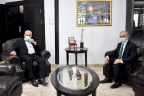 اشتية يتفقد "الوقائي" ويشيد بالنقلة النوعية التي شهدها الجهاز