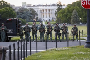 أمريكا: اعتقال شخصين خططا لتفجير البيت الأبيض