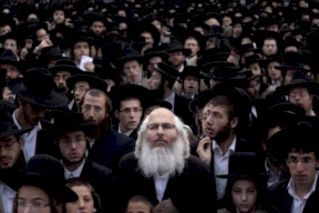  وزير إسرائيلي: العرب واليهود الحريديم سبب تفشي وباء كورونا