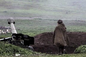 تواصل الاشتباكات في إقليم ناغورني.. أذربيجان تحذر "للمرة الأخيرة"