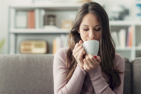 سبب هام لوجوب شرب القهوة بعد الإفطار وليس قبله!