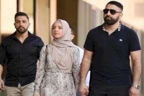 فيديو- سجن أسترالي لكم وداس على رأس امرأة مسلمة حامل