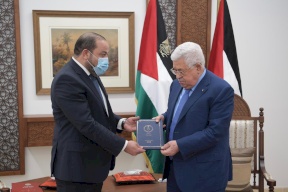 الرئيس يتسلم التقرير السنوي للنيابة العامة للعام 2019