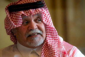 أمير سعودي يتهم القيادة بالخيانة ويحاول تشويه "أبو عمار"