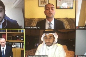 حماس تدين لقاء صحفيين خليجيين بوزير الجيش الإسرائيلي