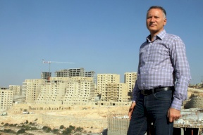 رجل الأعمال بشار المصري يأمل بضغط إماراتي بحريني على إسرائيل لوقف الاستيطان