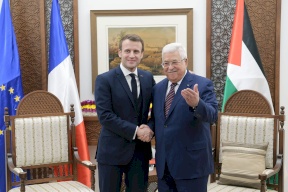 فرنسا: مستعدون لحل بعيد عن حل الدولتين!