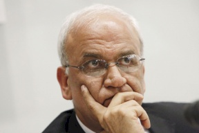 عريقات للسعودية: بإمكانكم التطبيع دون تشهير بالنضال الفلسطيني