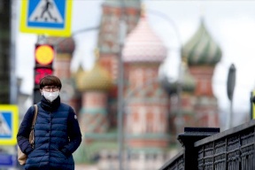 العالم يُسجل أعلى حصيلة يومية بإصابات (كورونا) منذ بدء الجائحة