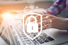 إيميل هيلاري يكشف: مبلغ طائل من قطر لتمويل قناة إخوانية