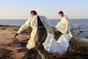  انتشال تسع جثث جديدة لمهاجرين غرق مركبهم قبالة السواحل التونسية